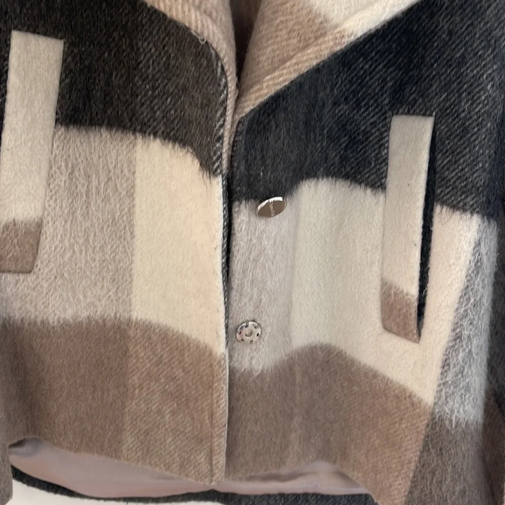 Laundry by Shelli Segal plaid coat. Size medium - Picture 3 of 5